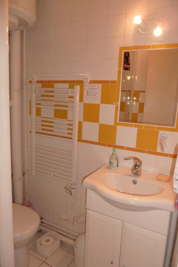 Agreable Appartement Dans Le Vieux Trouville Exterior foto